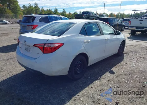 2018 Toyota Corolla Le z USA, uszkodzony, nr VIN 2T1BURHE8JC025933